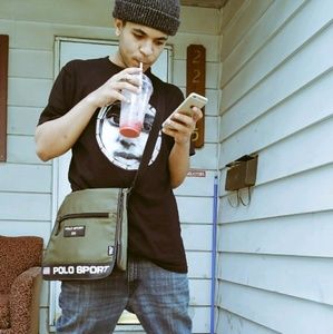 Meet your Posher, Alec